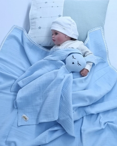 Mavi Müslin Bürümcük Çift Katlı Bebek Battaniye ve Uyku Arkadaşı Seti