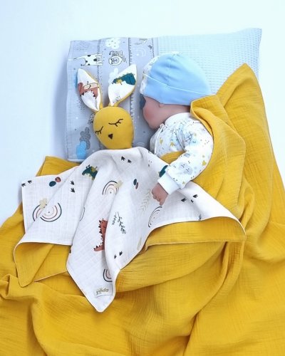 Müslin Bürümcük Çift Kat Dantelli Bebek & Yeni Doğan Battaniye Ve Uyku Arkadaşı Seti (Hardal Dinozor)
