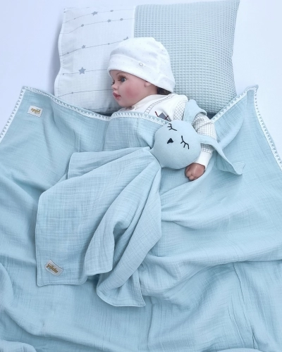 Açık Mavi Müslin Bürümcük Çift Katlı Bebek Battaniye ve Uyku Arkadaşı Seti